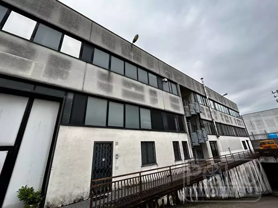 Immagine 9 di Ufficio in vendita  a San Martino Buon Albergo