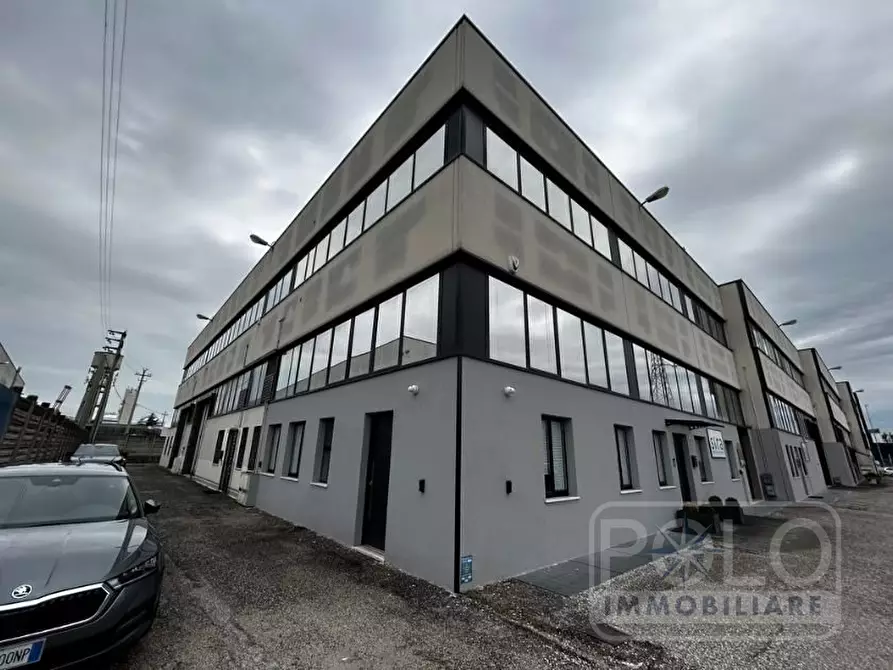 Immagine 8 di Ufficio in vendita  a San Martino Buon Albergo