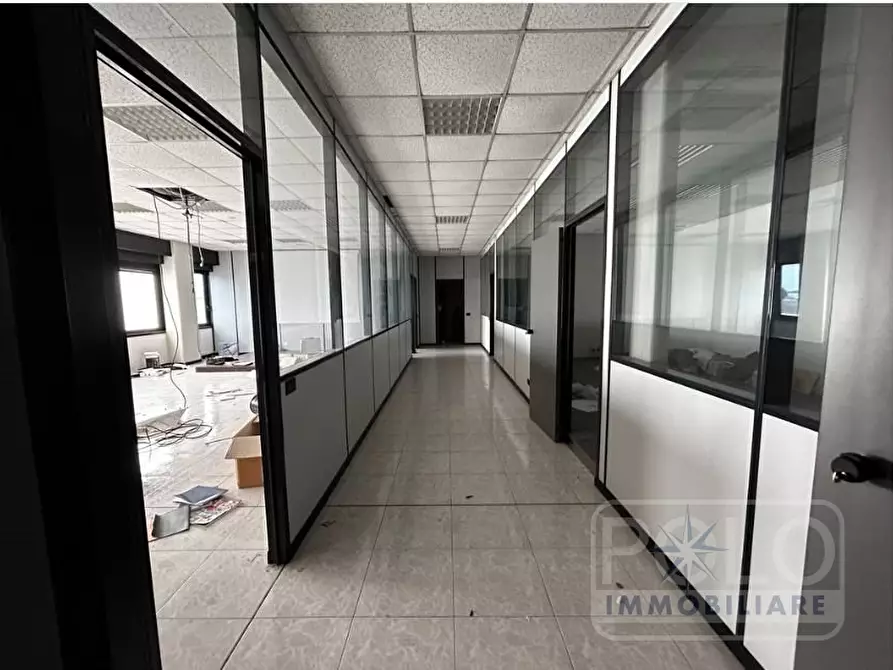 Immagine 1 di Ufficio in vendita  a San Martino Buon Albergo