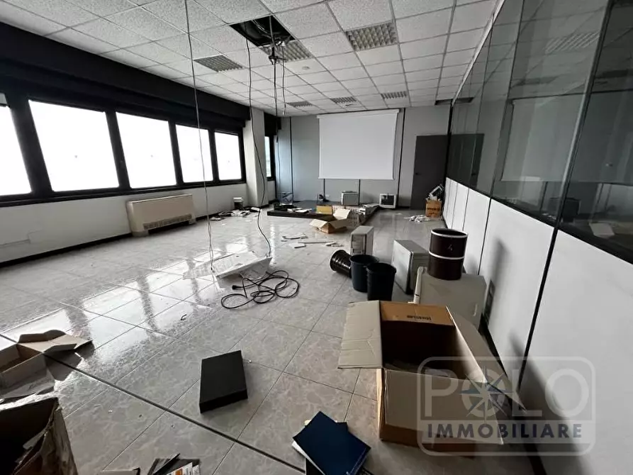 Immagine 4 di Ufficio in vendita  a San Martino Buon Albergo