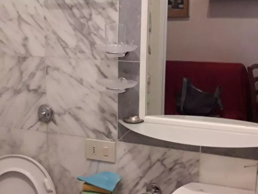 Immagine 10 di Ufficio in vendita  a Pisa