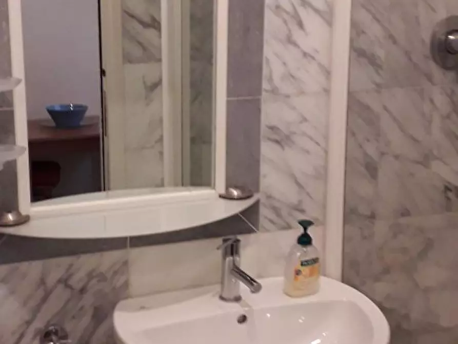 Immagine 8 di Ufficio in vendita  a Pisa