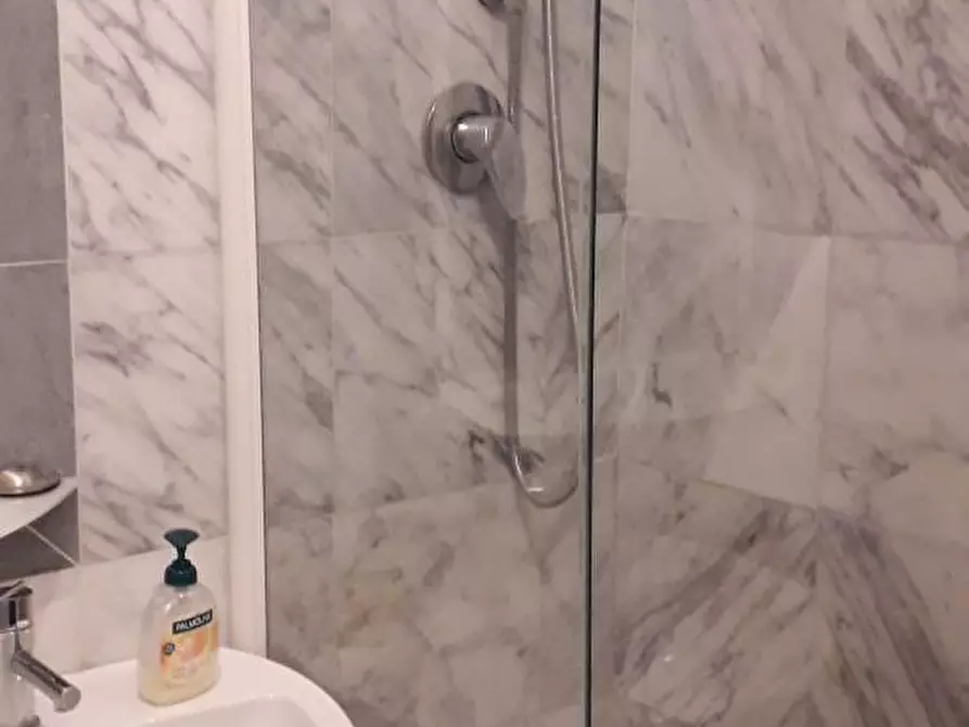 Immagine 3 di Ufficio in vendita  a Pisa