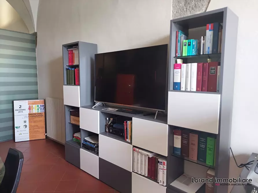 Immagine 2 di Ufficio in vendita  a Pisa