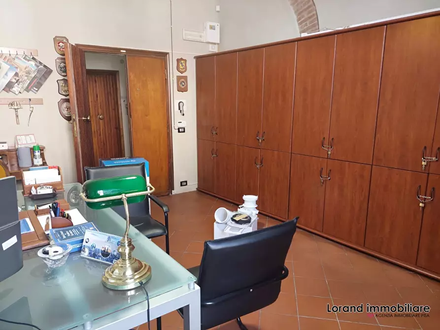 Immagine 10 di Ufficio in vendita  a Pisa