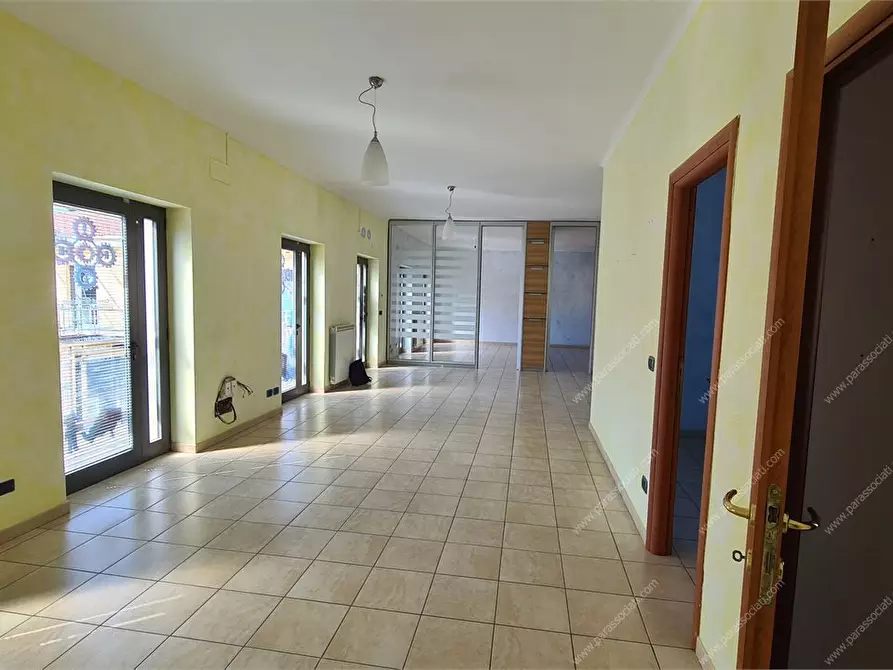 Immagine 2 di Ufficio in vendita  7 a Busalla