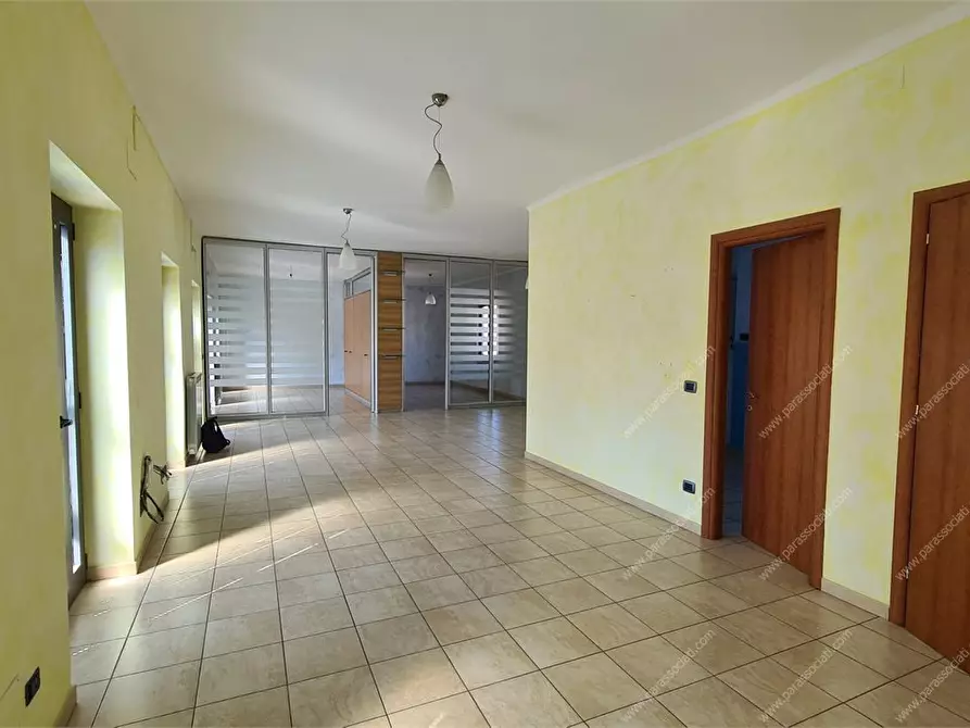 Immagine 1 di Ufficio in vendita  7 a Busalla