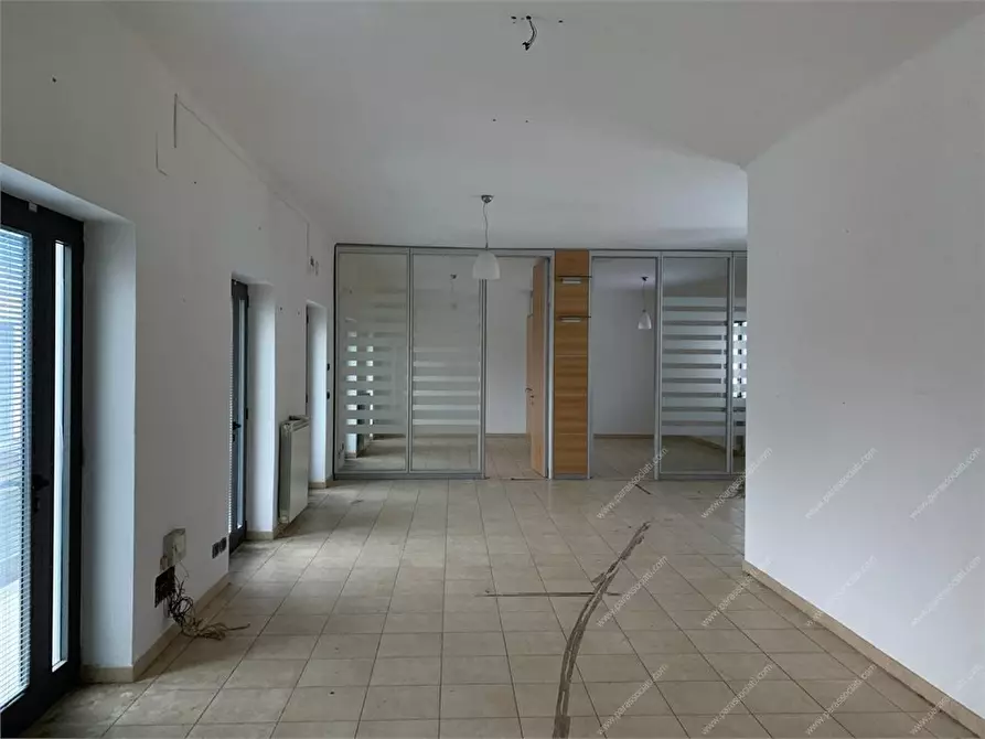 Immagine 4 di Ufficio in vendita  7 a Busalla