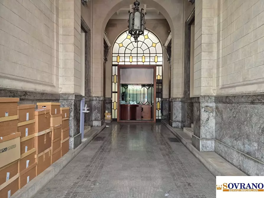 Immagine 5 di Ufficio in vendita  a Palermo