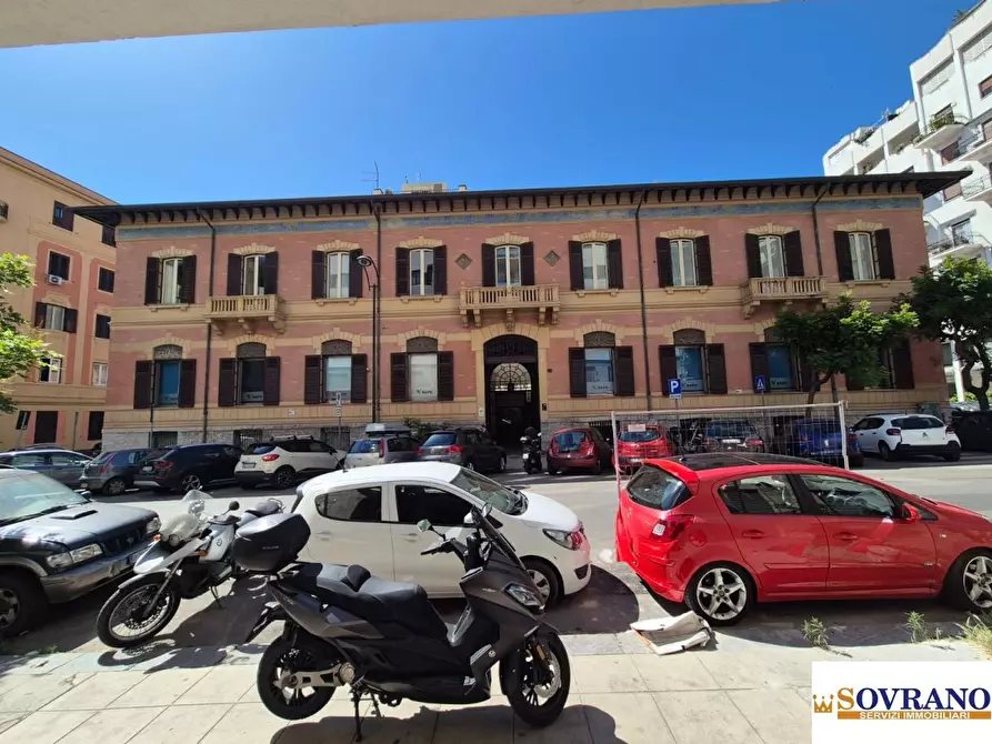 Immagine 2 di Ufficio in vendita  a Palermo