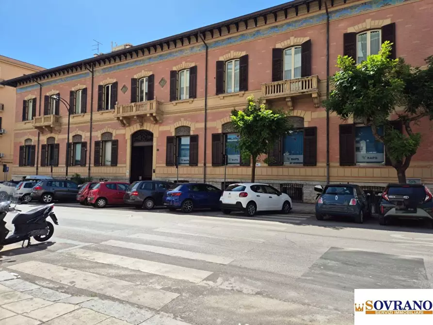 Immagine 4 di Ufficio in vendita  a Palermo
