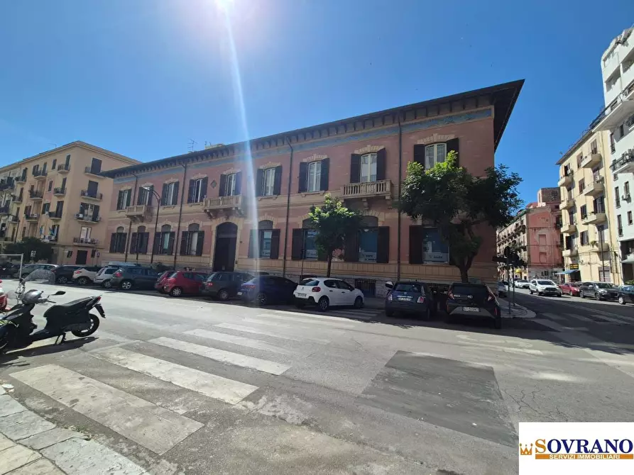 Immagine 3 di Ufficio in vendita  a Palermo