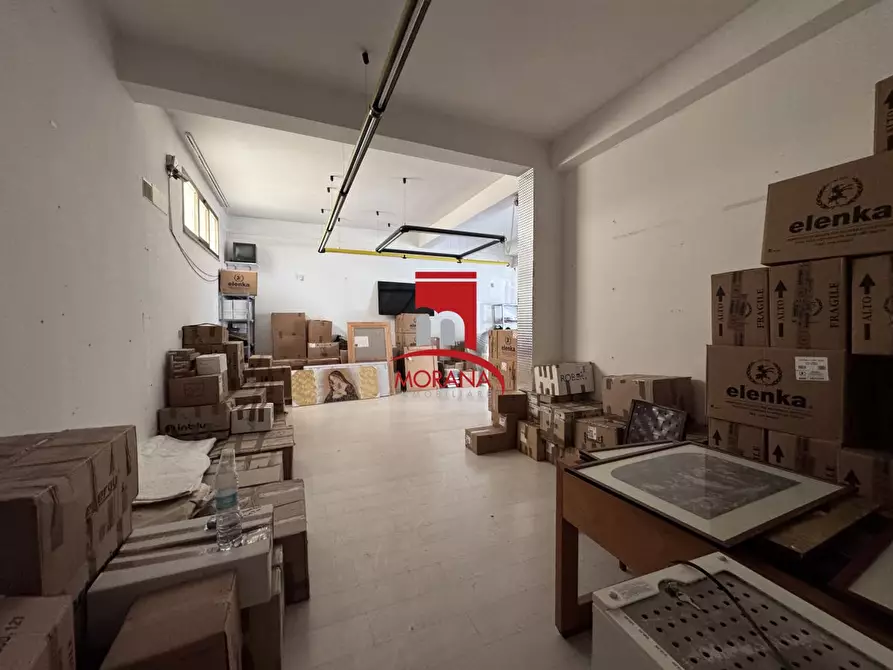 Immagine 9 di Negozio in vendita  33 a Trapani