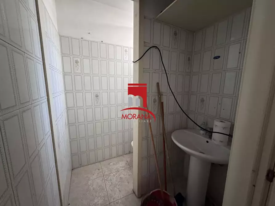 Immagine 10 di Negozio in vendita  33 a Trapani