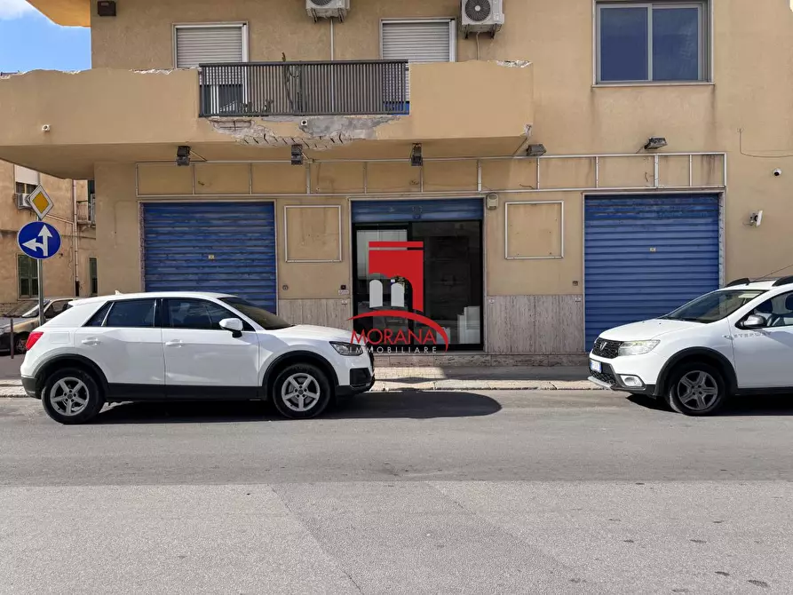 Immagine 1 di Negozio in vendita  33 a Trapani