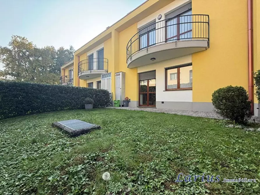 Immagine 3 di Villetta a schiera in vendita  17 a Erba