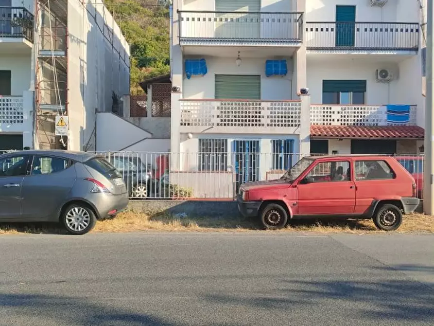 Immagine 2 di Villetta a schiera in vendita  a Messina