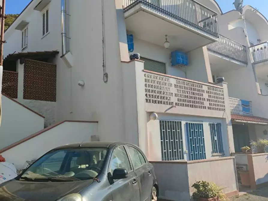 Immagine 1 di Villetta a schiera in vendita  a Messina