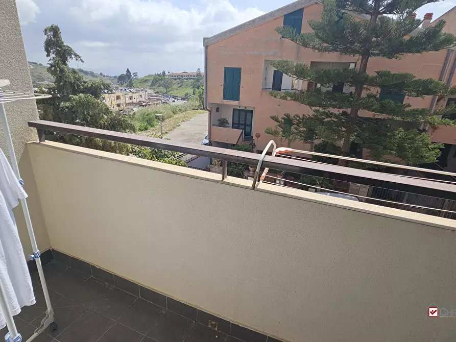 Immagine 2 di Villetta a schiera in vendita  a Messina