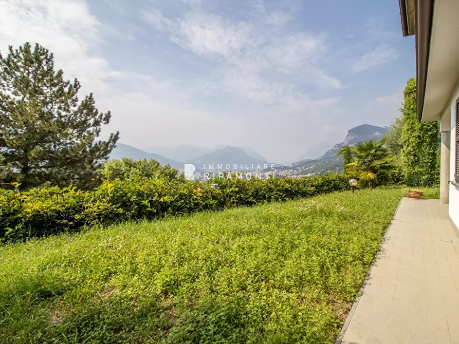 Immagine 5 di Villa in vendita  a Torre De' Busi