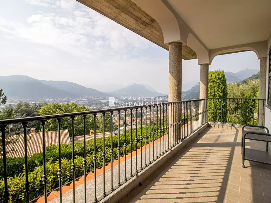 Immagine 3 di Villa in vendita  a Torre De' Busi