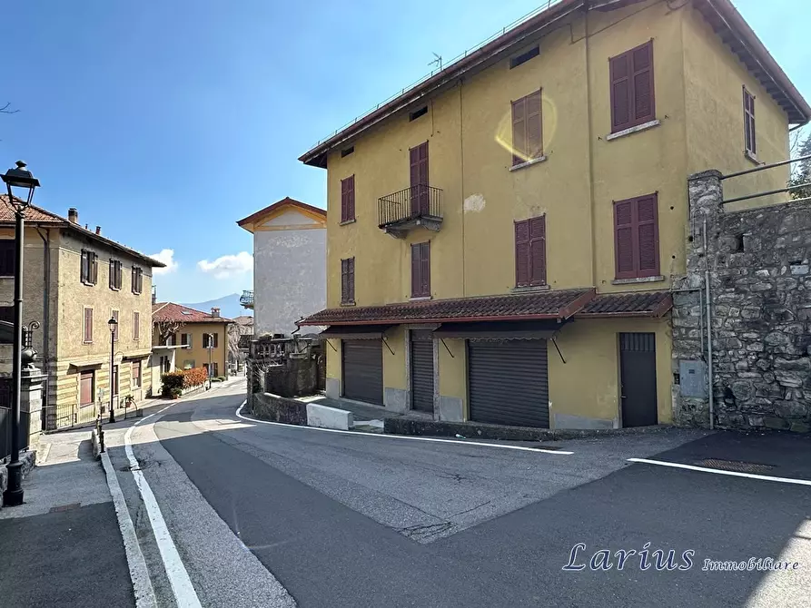 Immagine 9 di Villa in vendita  1/B a Caglio