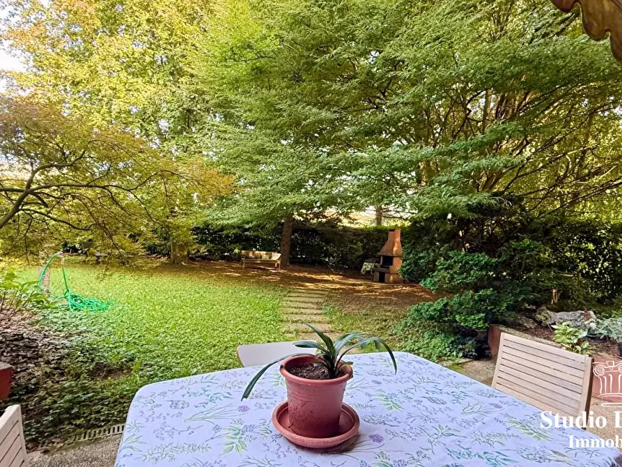 Immagine 7 di Villa in vendita  11 a Correzzana