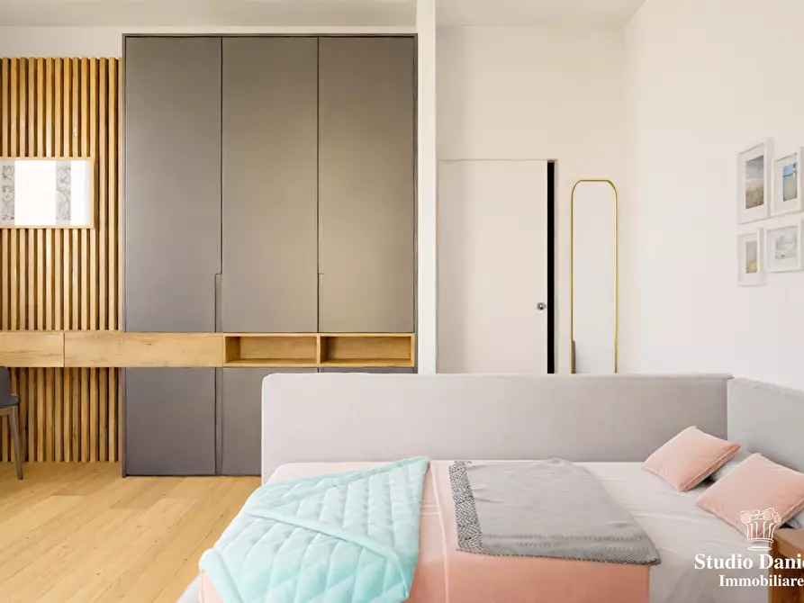 Immagine 7 di Villa in vendita  a Carate Brianza