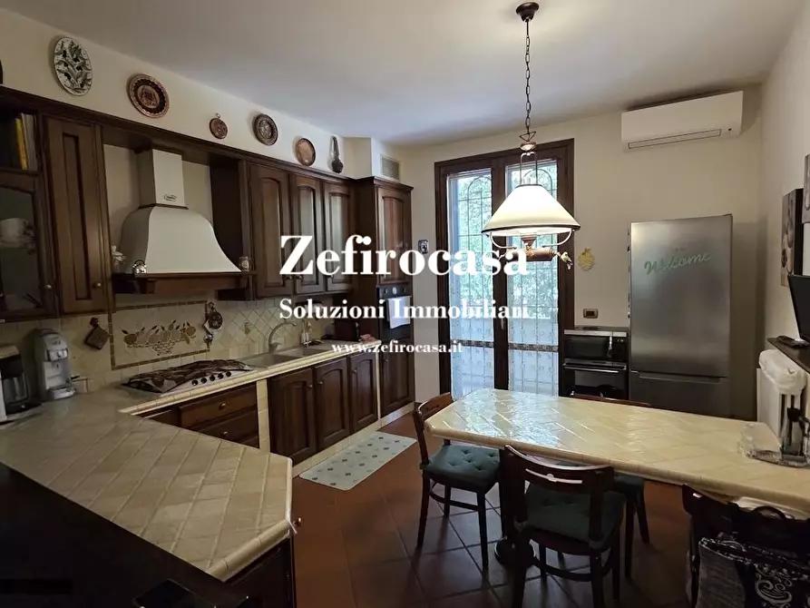 Immagine 6 di Villa in vendita  a Sala Bolognese