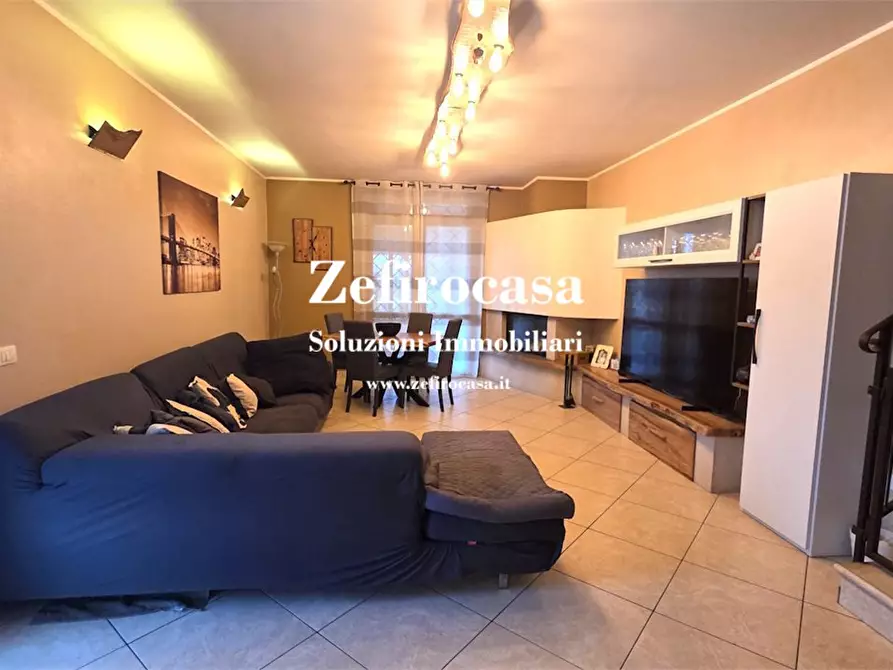 Immagine 3 di Villa in vendita  a San Giovanni In Persiceto