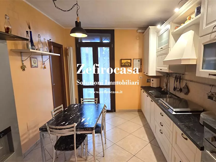 Immagine 6 di Villa in vendita  a San Giovanni In Persiceto