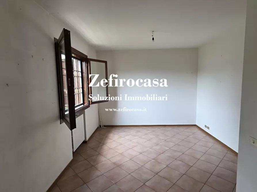 Immagine 7 di Villa in vendita  a Valsamoggia