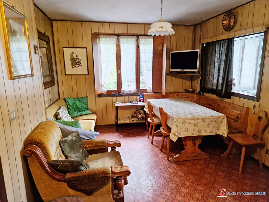 Immagine 4 di Villa in vendita  44 a Saviore Dell'adamello