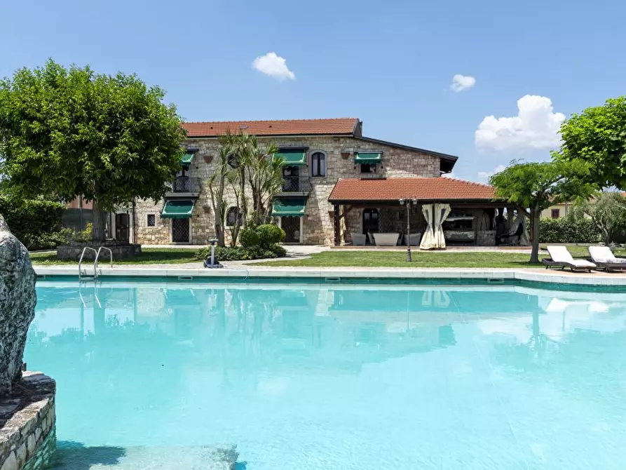 Immagine 2 di Villa in vendita  36 a Calvi