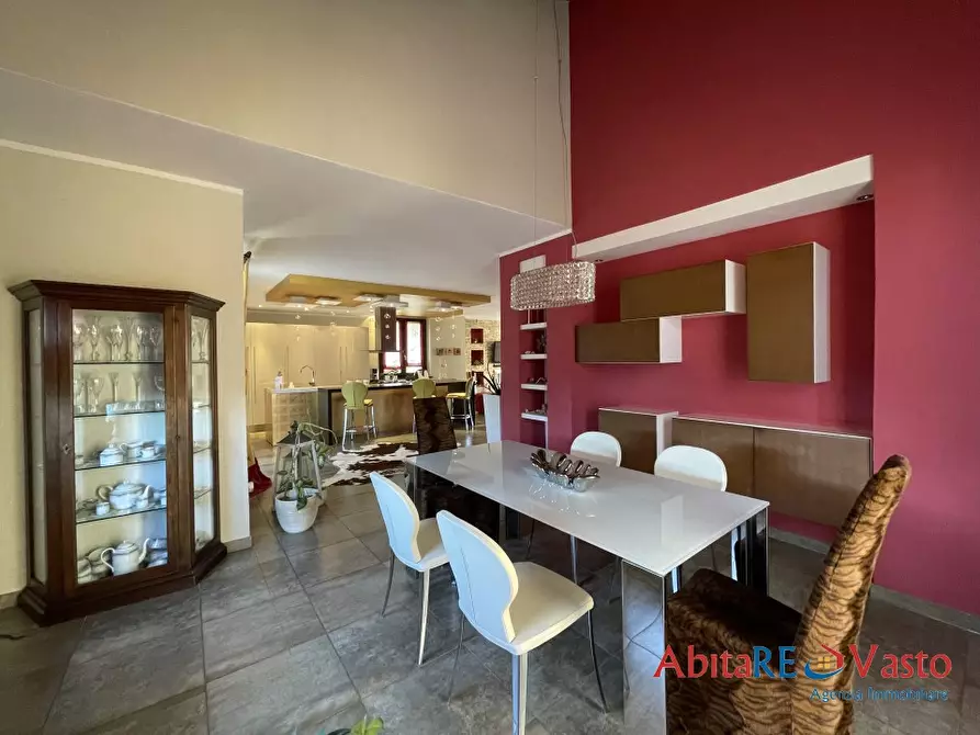 Immagine 7 di Villa in vendita  16 M a Vasto