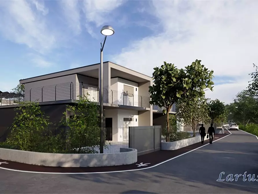 Immagine 5 di Villa in vendita  a Erba