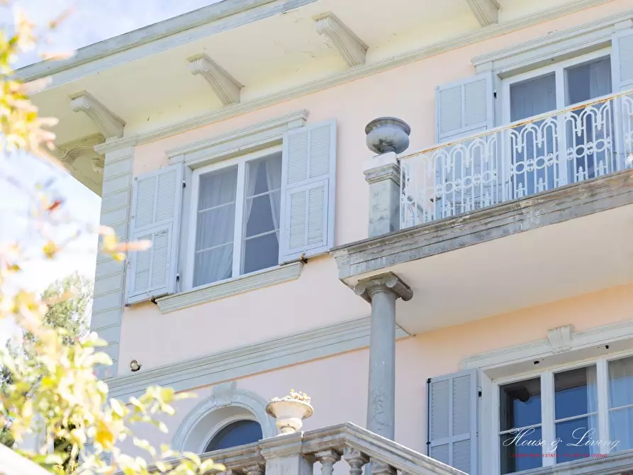 Immagine 8 di Villa in vendita  a San Remo