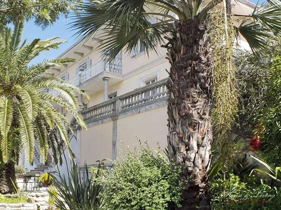 Immagine 5 di Villa in vendita  a San Remo