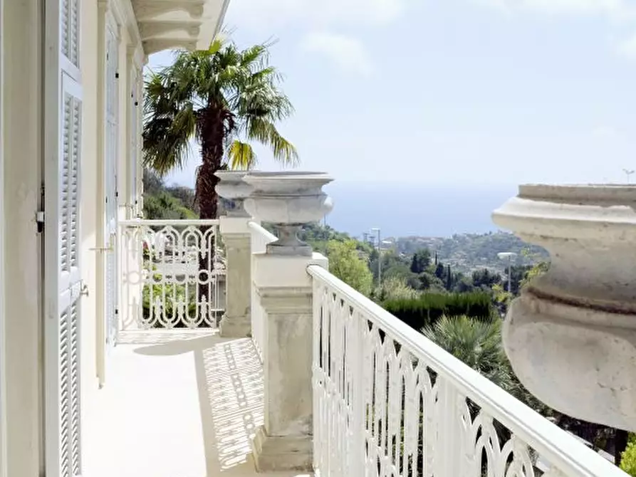 Immagine 3 di Villa in vendita  a San Remo