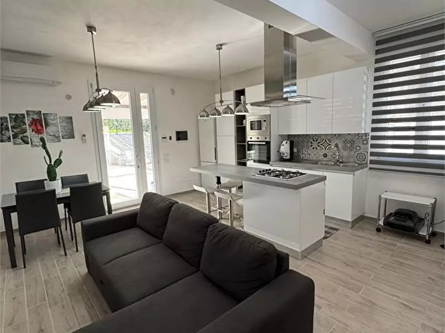 Immagine 8 di Villa in vendita  a Altavilla Milicia