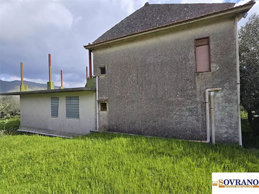 Immagine 4 di Villa in vendita  a Monreale