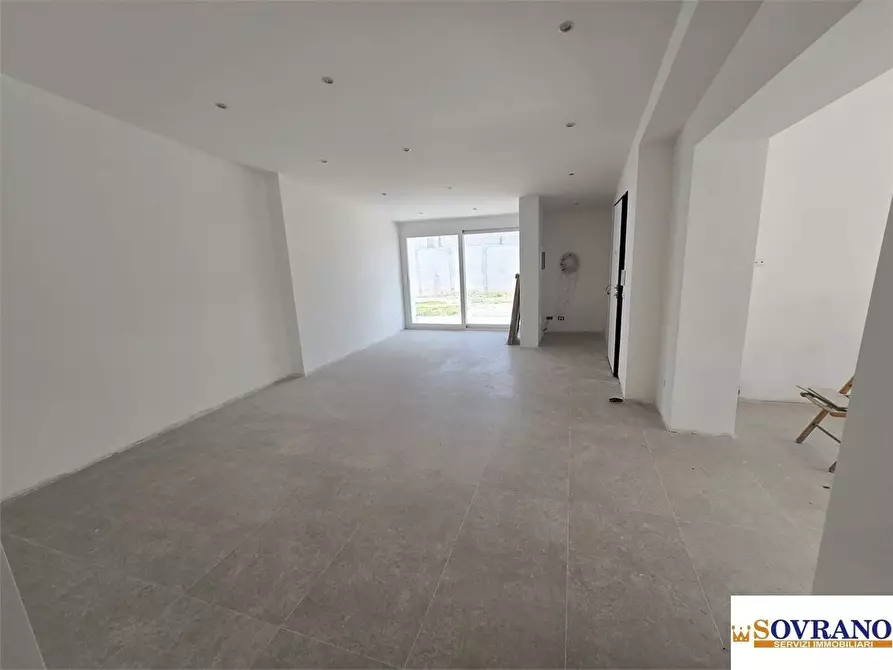 Immagine 8 di Villa in vendita  a Palermo