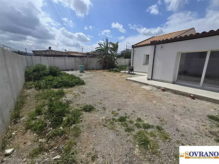 Immagine 3 di Villa in vendita  a Palermo