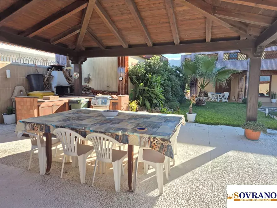 Immagine 10 di Villa in vendita  a Carini