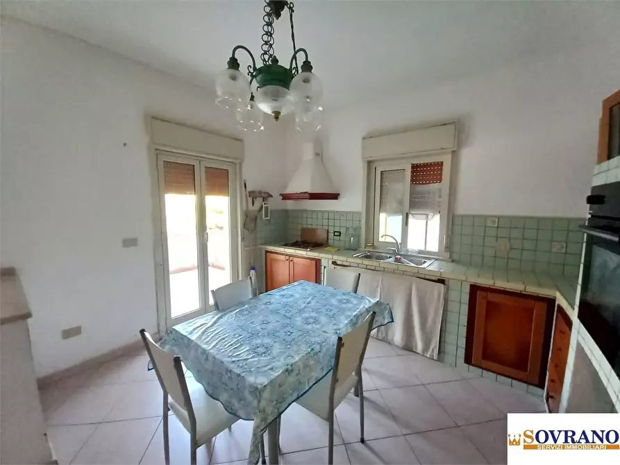 Immagine 8 di Villa in vendita  15 a Carini