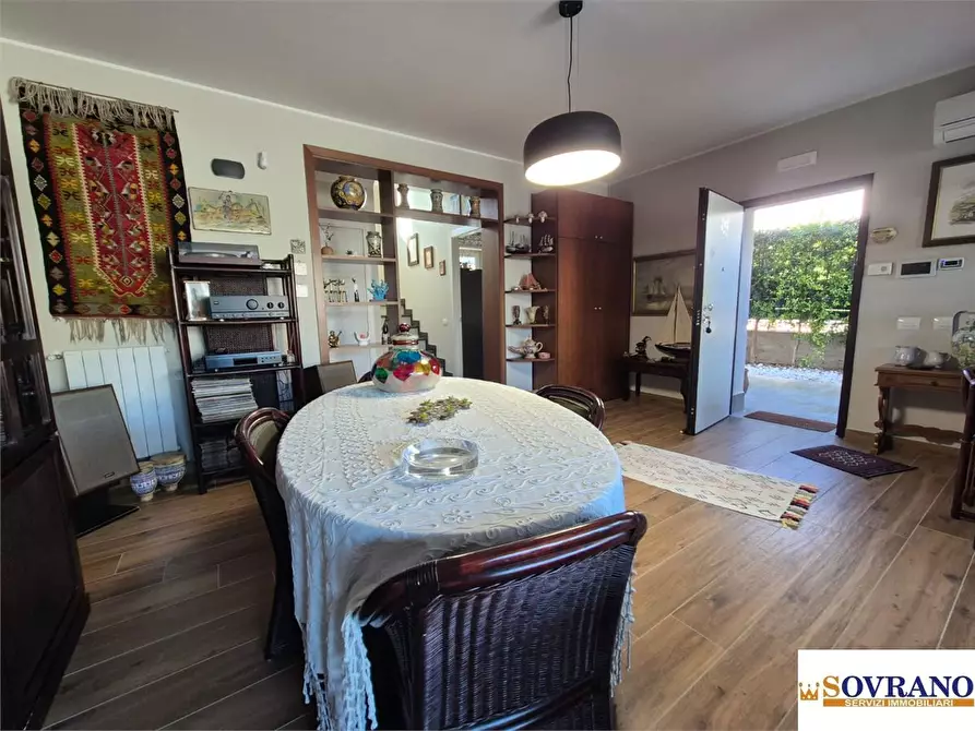 Immagine 8 di Villa in vendita  a Carini