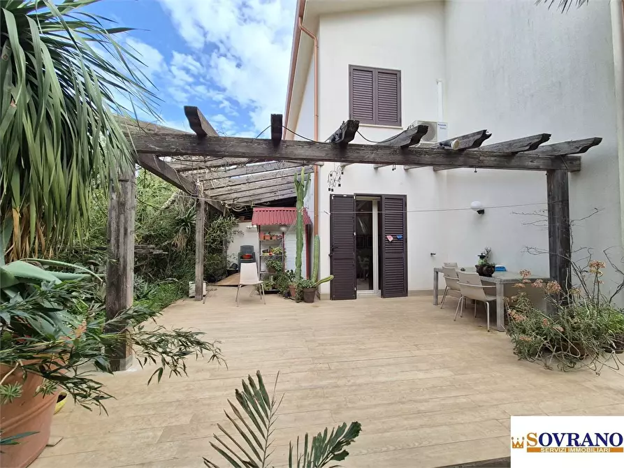 Immagine 4 di Villa in vendita  a Carini