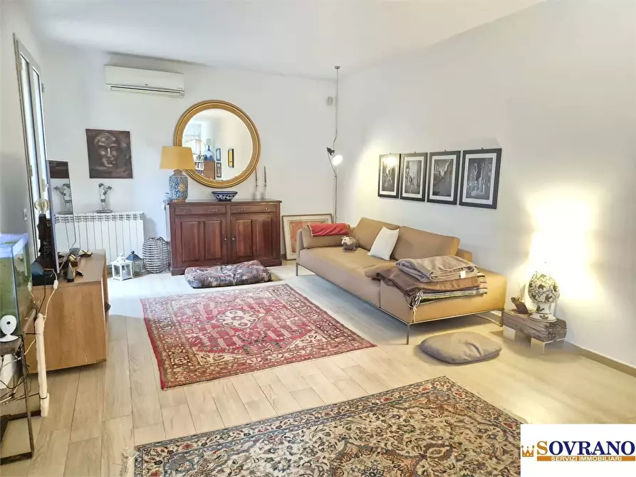 Immagine 9 di Villa in vendita  a Carini