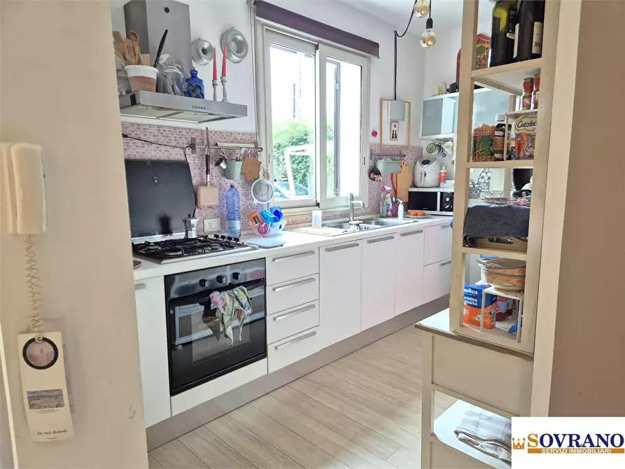 Immagine 10 di Villa in vendita  a Carini