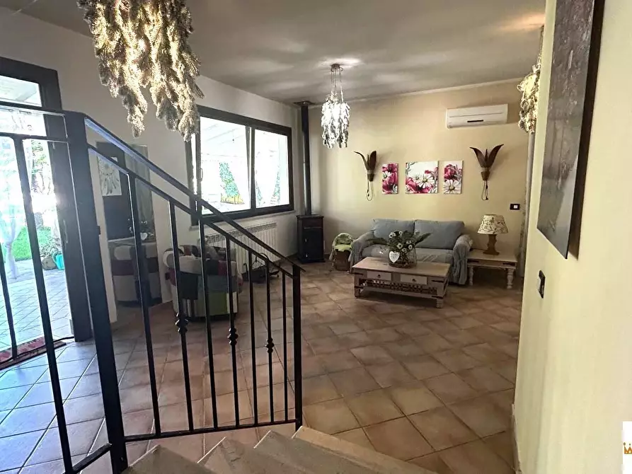 Immagine 8 di Villa in vendita  a Terrasini